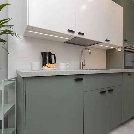 Cozy & Stylish Studio Ochota 1,5 Km To Zlote Tarasy By Renters Lägenhet Warszawa