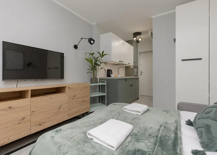 Cozy & Stylish Studio Ochota 1,5 Km To Zlote Tarasy By Renters Apartment *