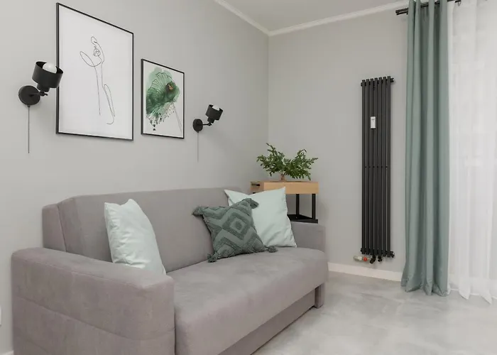 Cozy & Stylish Studio Ochota 1,5 Km To Zlote Tarasy By Renters