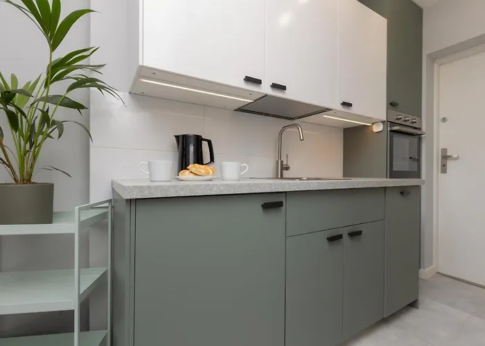 Cozy & Stylish Studio Ochota 1,5 Km To Zlote Tarasy By Renters Apartment Warschau