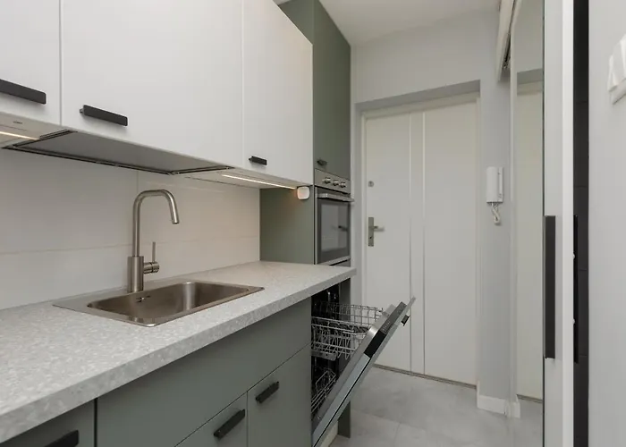 Cozy & Stylish Studio Ochota 1,5 Km To Zlote Tarasy By Renters Apartamento *