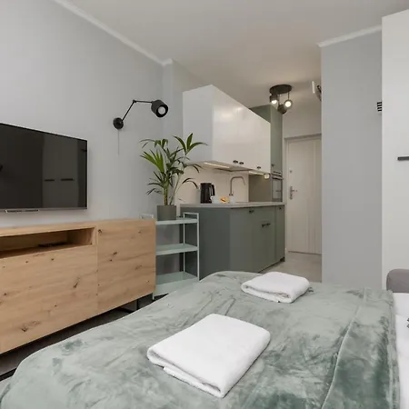 Cozy & Stylish Studio Ochota 1,5 Km To Zlote Tarasy By Renters Apartman *