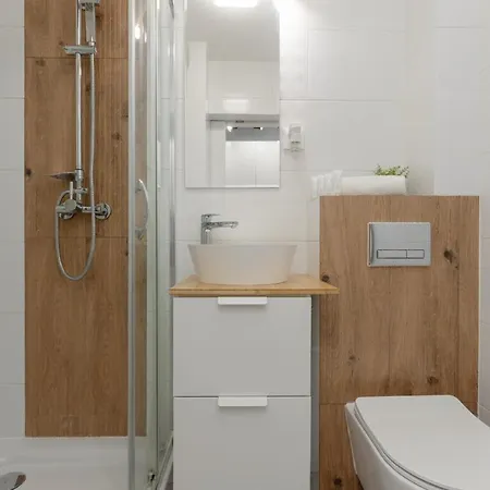 Cozy & Stylish Studio Ochota 1,5 Km To Zlote Tarasy By Renters